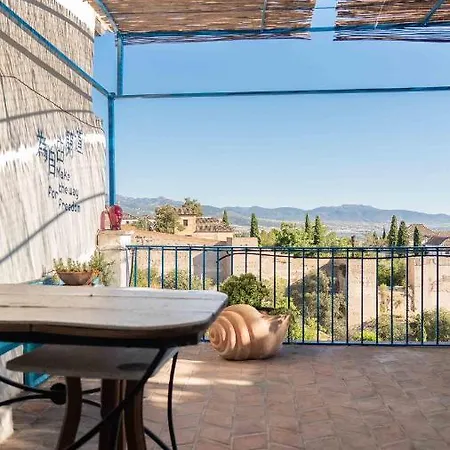 Sunset House - Albaicin Pansiyon Granada